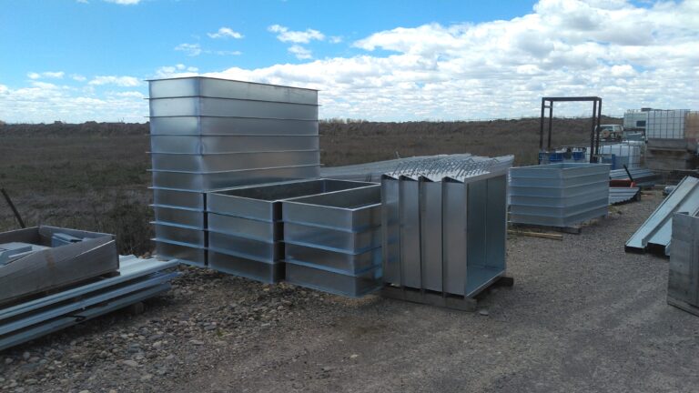 Door bucks - form for concrete construction with doorway